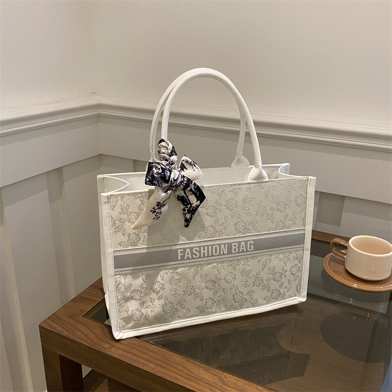 Luxury Elegant Women Tote Bag  - Luxury Bag Collection review and price