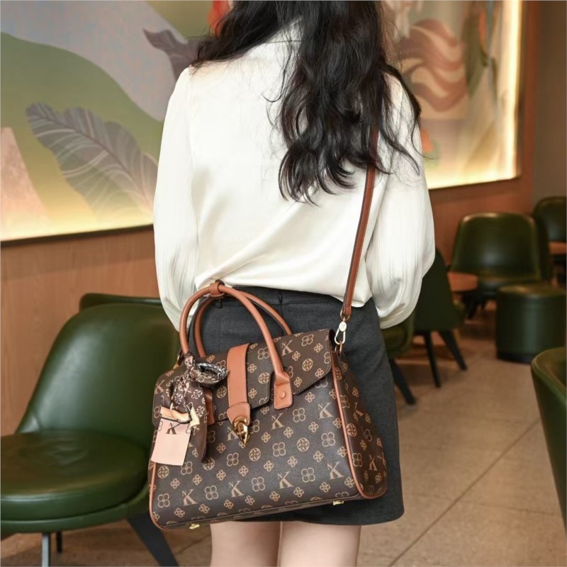 Light luxury brand women's bag - Luxury Bag Collection review and price