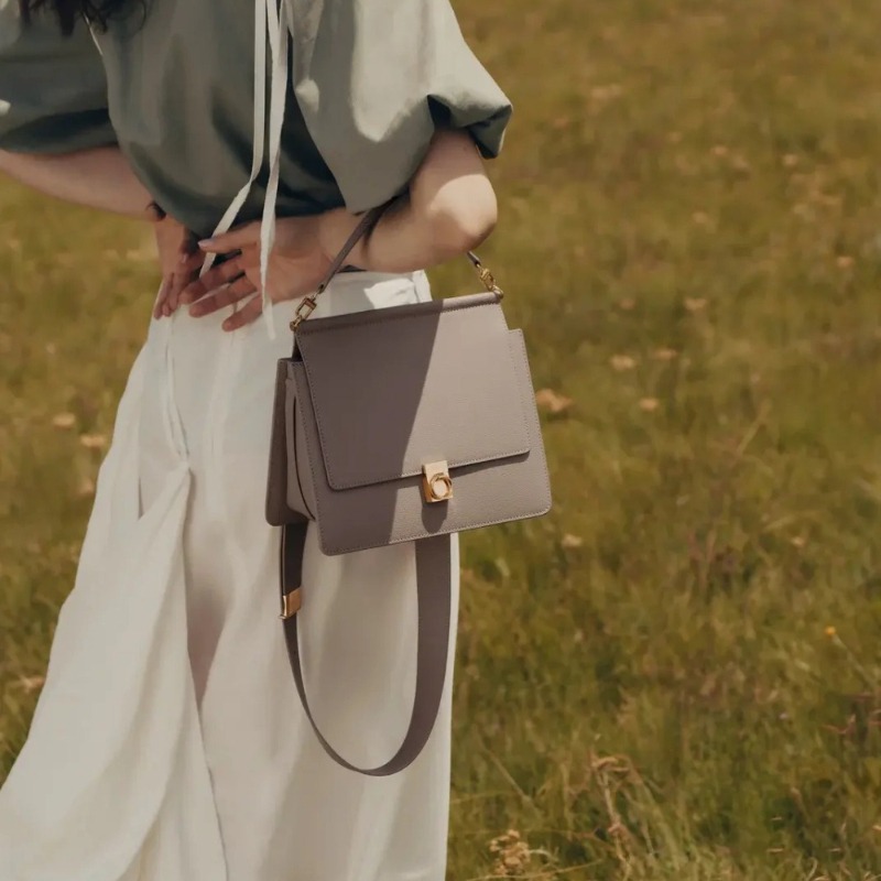 Numéro Sept Crossbody Bag Wome - Luxury Bags Gold review and price